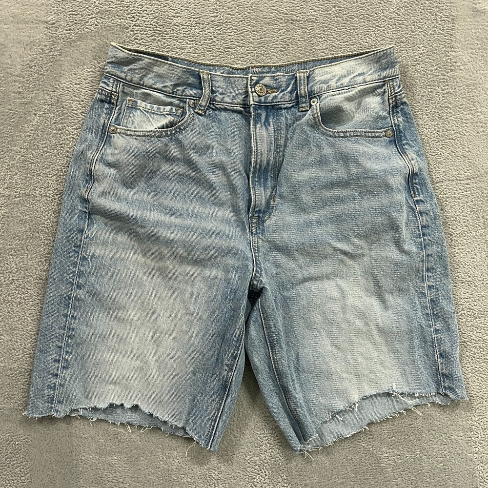 American Eagle Mom Short 8 Light Wash Frayed Raw Hem Cut off‎ Jeans Y2K Skater